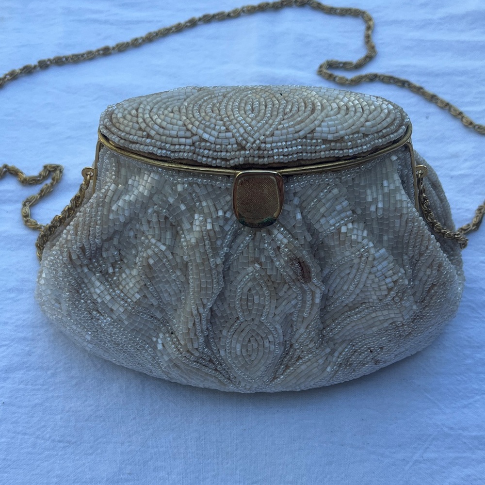 Elegant 1960s White Beaded Clutch with Gold Chain